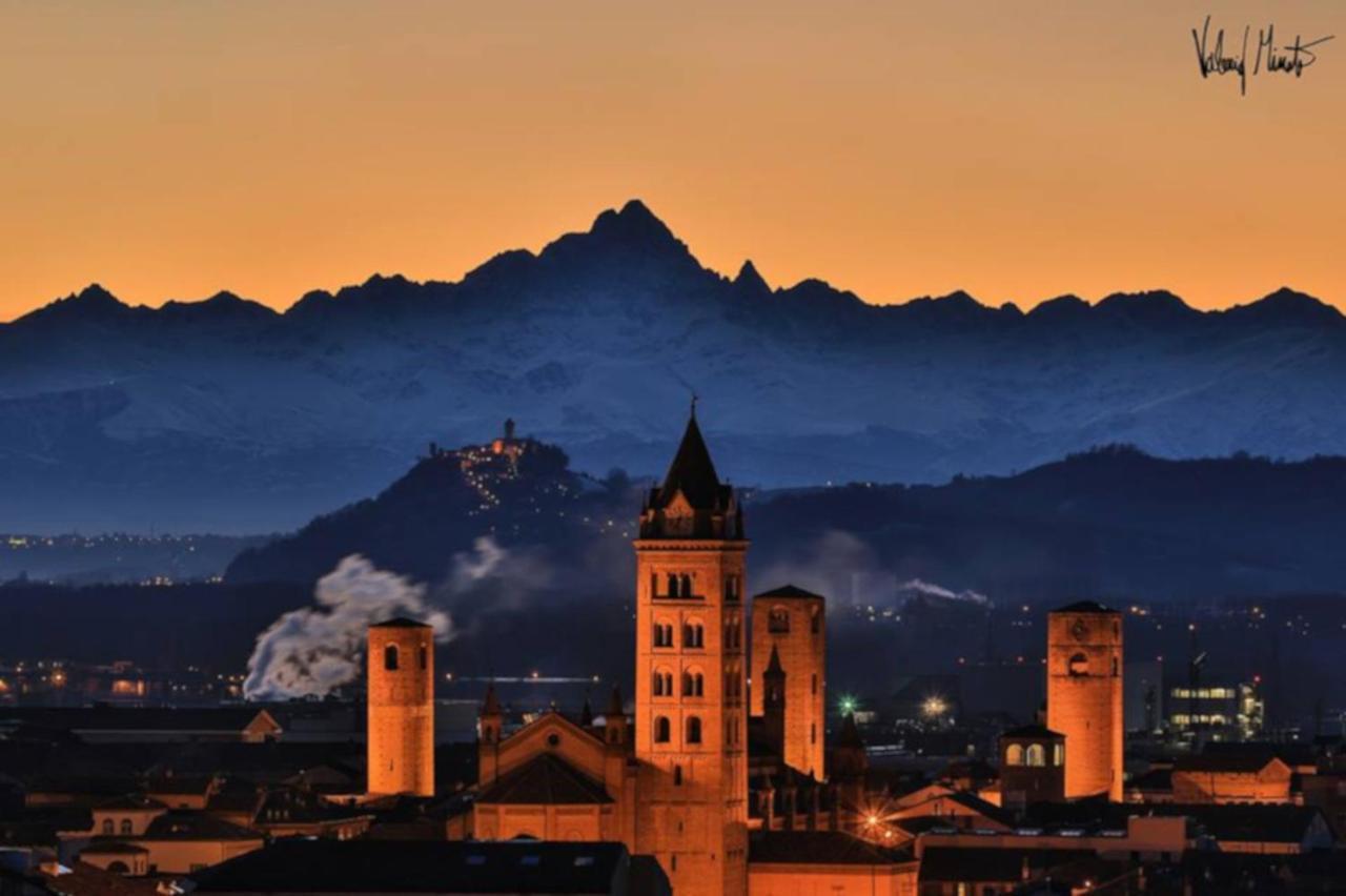 Apartmán Alba La Capitale Delle Langhe Exteriér fotografie